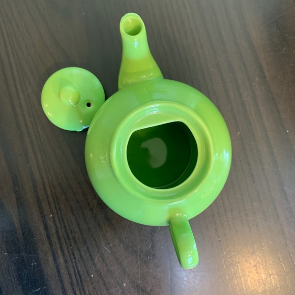 Pristine England Teapot Bright Green Ceramic Small Tea Pot Kitchen Decor - Picture 5 of 8